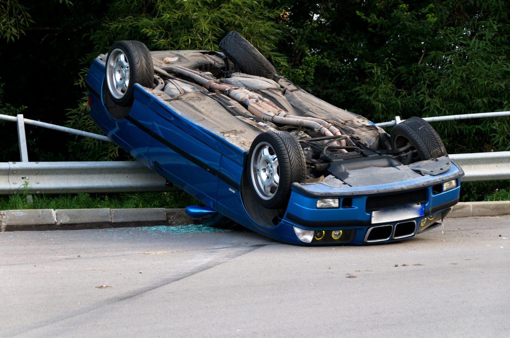 Gravage des vitres : à quoi sert-il et pourquoi le faire ? Est-il  obligatoire pour l'assurance auto ? 