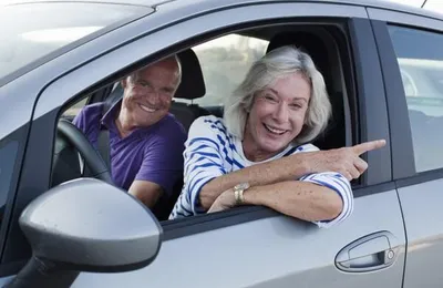 Assurance auto pour senior : quelles garanties choisir ? Comment la trouver ?