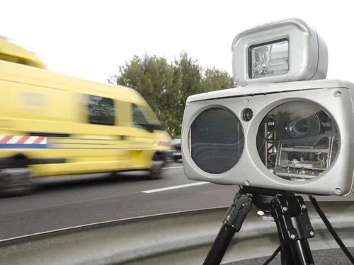Auto : peut-on être flashé pour un excès de 1 ou 2 km/h ?