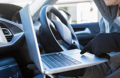 Mouse jacking : en quoi consiste cette technique de vol de voiture sans effraction ?