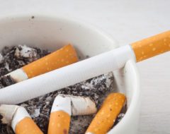 Tabac : le nombre de fumeurs stagne et les inégalités sociales se creusent