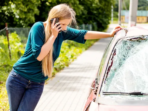 Mon assureur peut-il résilier mon contrat d’assurance auto à la suite de légers sinistres ?