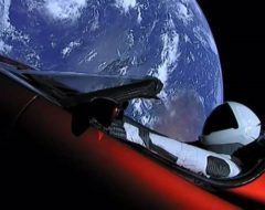 La première voiture dans l’espace est une Tesla