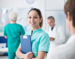 Bientôt un service sanitaire pour les étudiants en santé