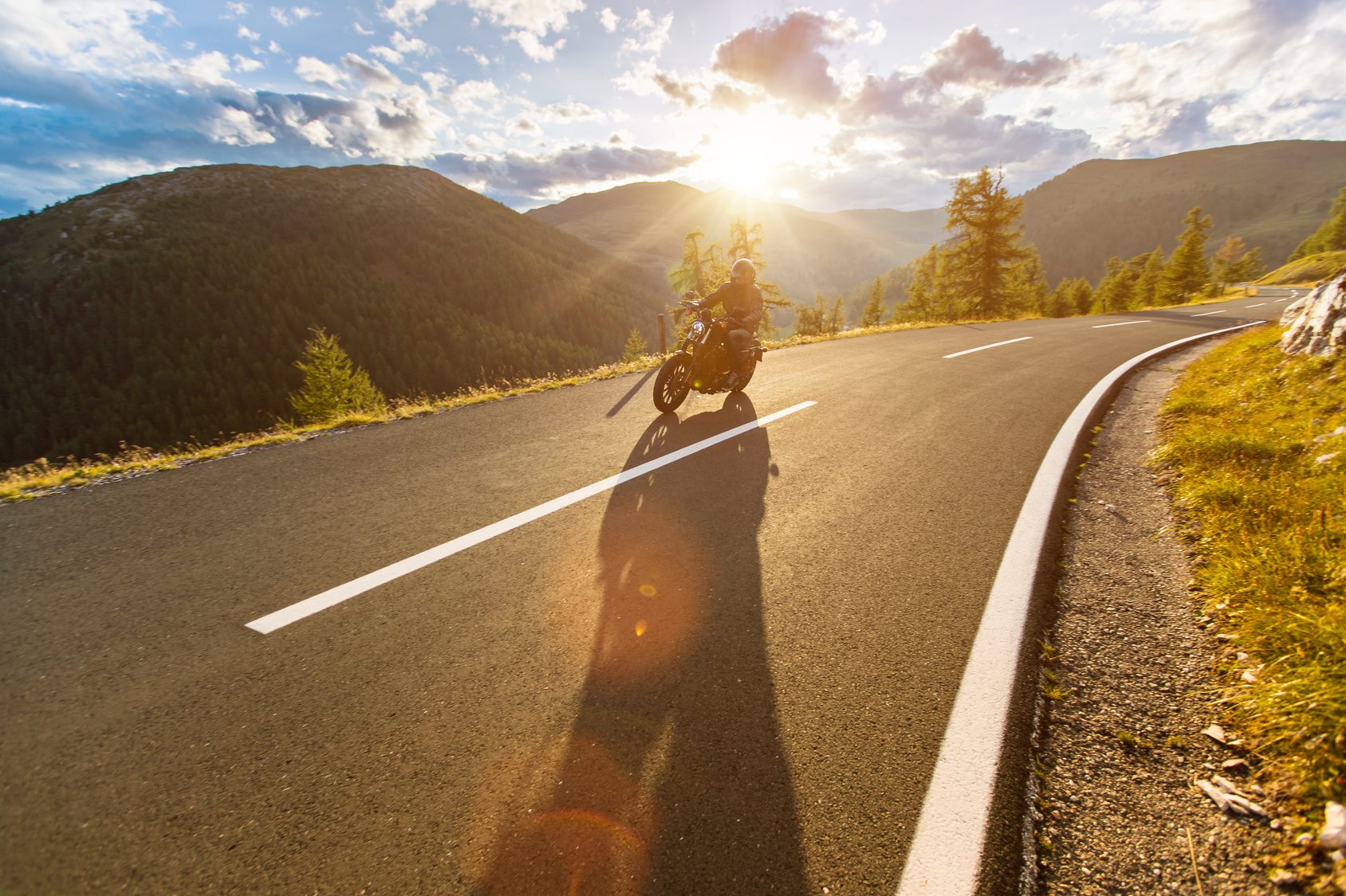 Les 10 plus belles routes au monde  parcourir  moto 