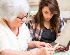 Alzheimer : vers la fin du remboursement des médicaments ?