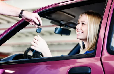 L'assurance temporaire jeune conducteur : fonctionnement, éligibilité et prix