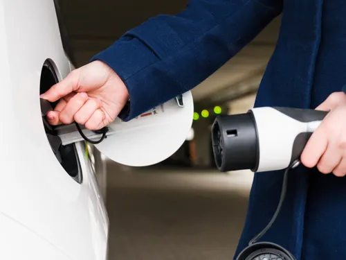 Une prime pour transformer une voiture thermique en électrique
