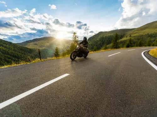 Assurance moto : nos 5 conseils pour sortir votre moto de l&rsquo;hivernage