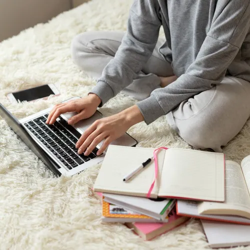 Électricité : comment bien choisir son offre en tant qu’étudiant ?