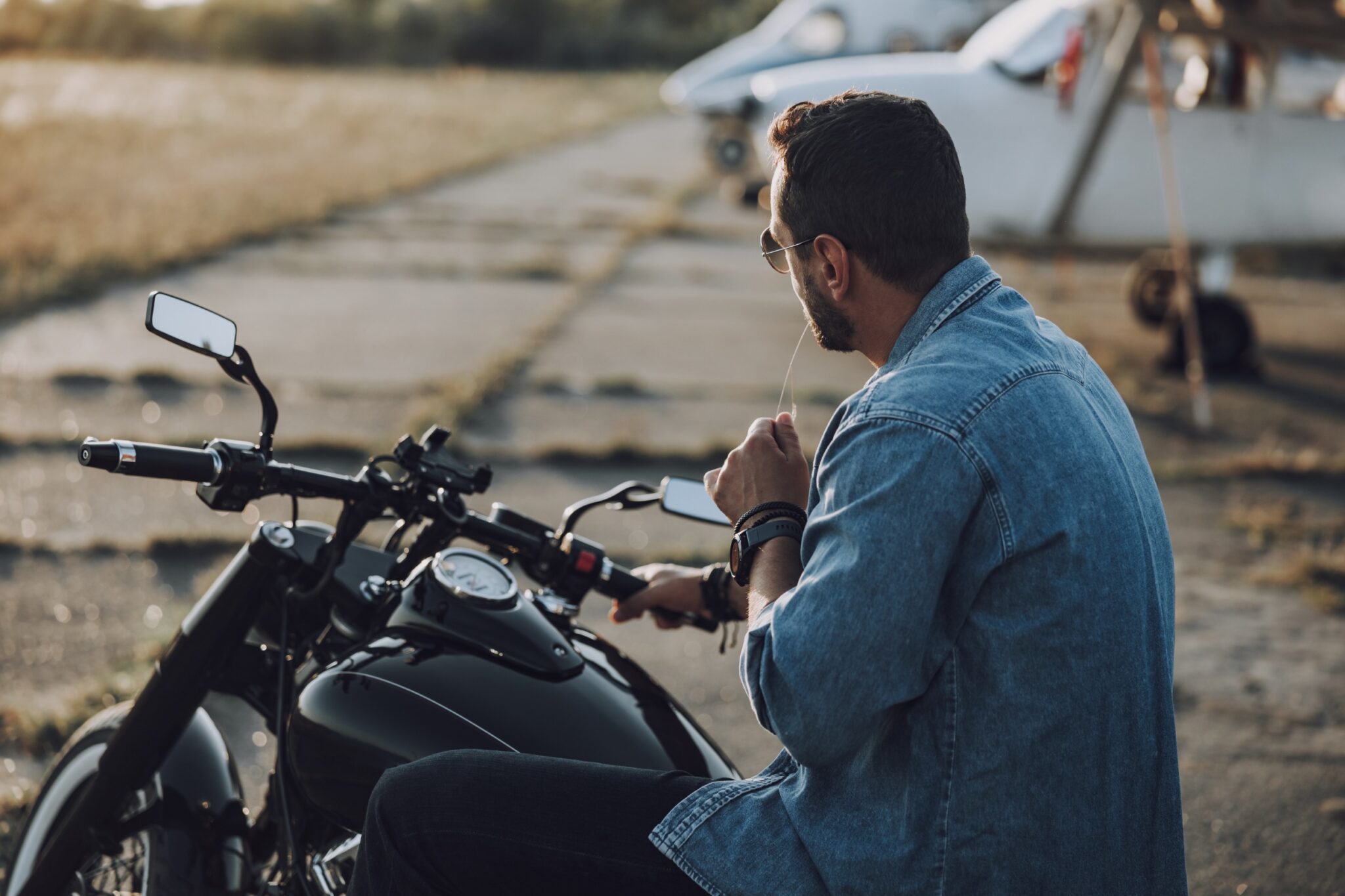 Comment éviter courbatures douleurs moto