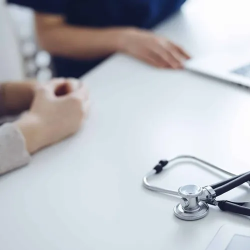 Pourquoi les contrats responsables limitent le remboursement des dépassements d’honoraires ?