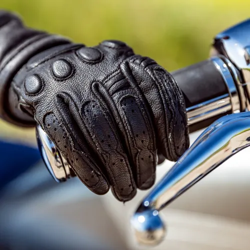 Top 6 des équipements de moto pour se protéger du froid