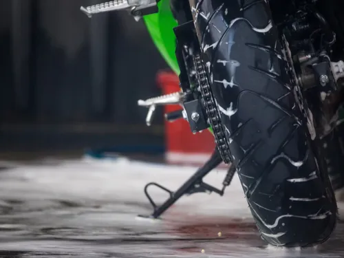 Hivernage de votre moto : nos 6 conseils pour lui faire passer la saison