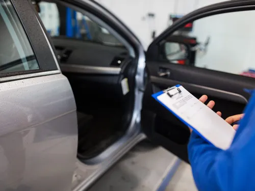 Le contrôle technique arrive pour les voitures sans permis
