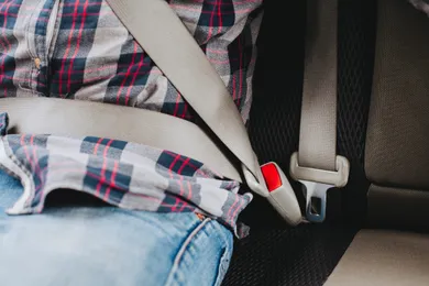 Un conducteur est-il responsable d’un passager sans ceinture de sécurité ?