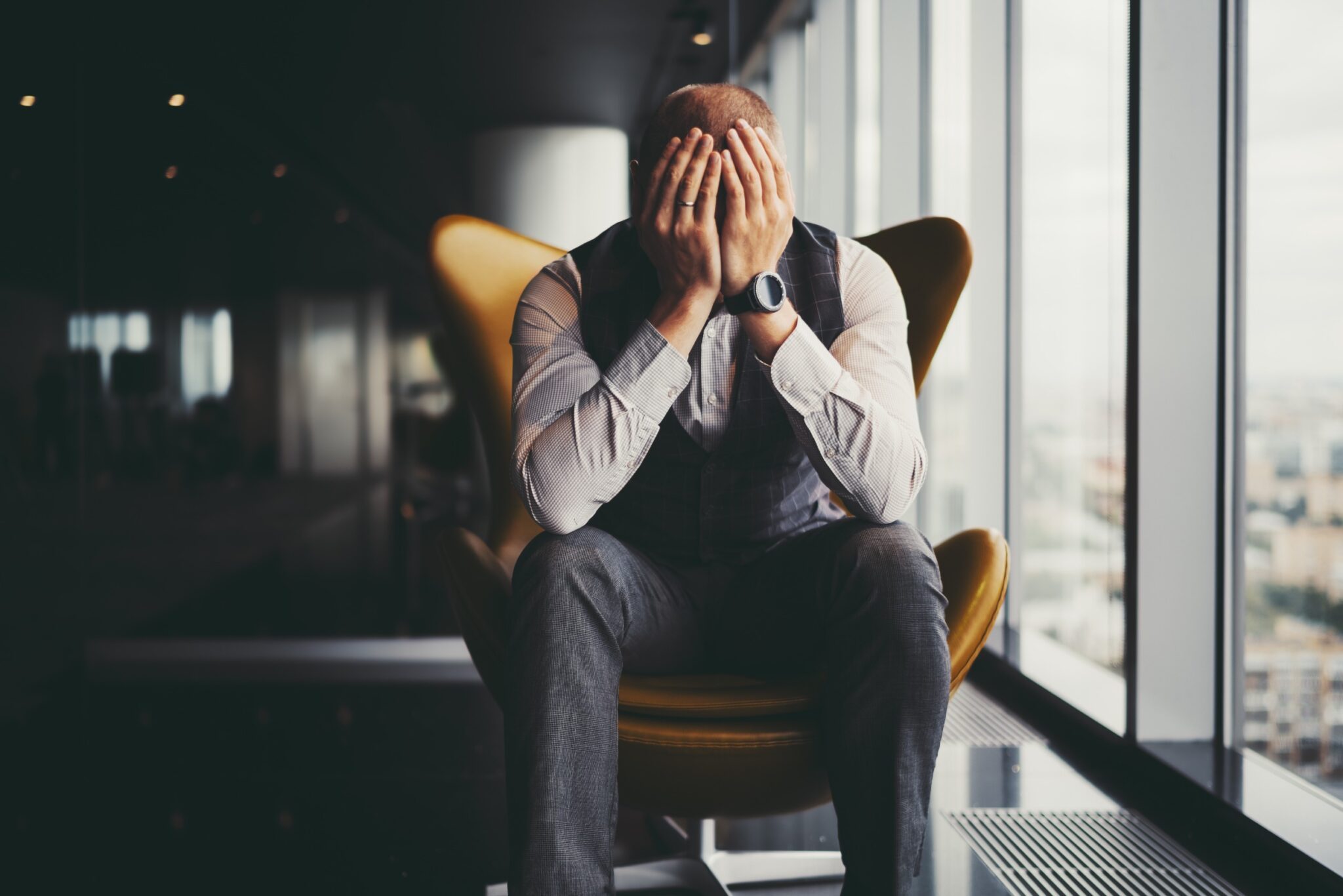 un homme stressé