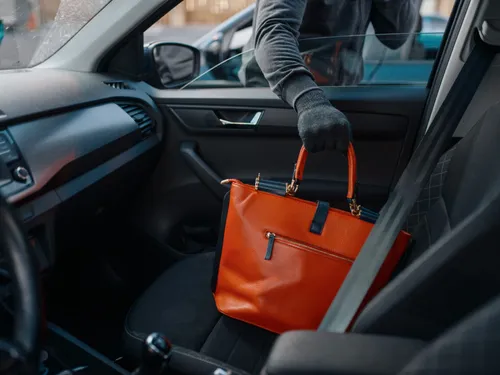 Que faire en cas de vol de mes effets personnels dans ma voiture ?