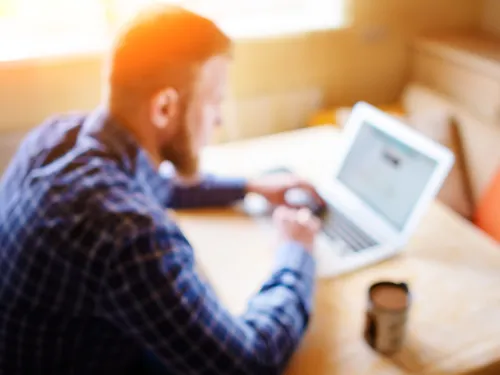 Assurance moto : comment faire modifier son contrat ?