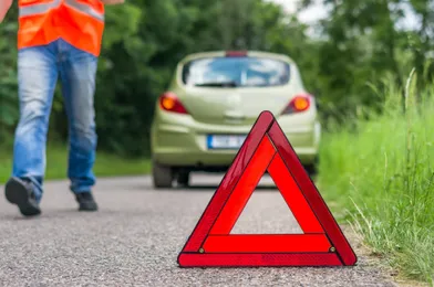 Assurance auto et sécurité routière : quels sont les équipements obligatoires en voiture ?