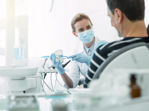 Les soins dentaires les plus chers (et les meilleures mutuelles pour les rembourser)