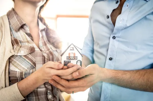 Assurance habitation pour un couple non marié : quelle option choisir ?