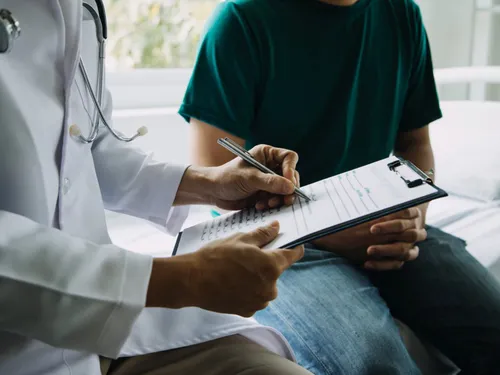 Complémentaire santé solidaire : quelles ressources pour la toucher ?
