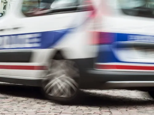 Assurance auto : que faire en cas d’accident avec un véhicule prioritaire ?