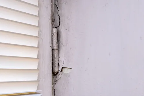 Assurance habitation : Que faire en cas de fissures dans la maison ?