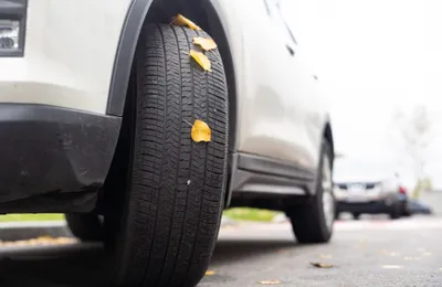 Assurance auto : les risques à rouler avec des pneus sous gonflés