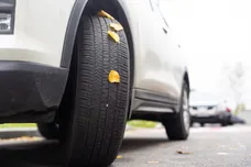 Assurance auto : les risques à rouler avec des pneus sous gonflés