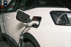 Voitures électriques : les marques françaises ont la cote