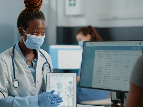 Mutuelle : quand consulter un médecin du travail ?