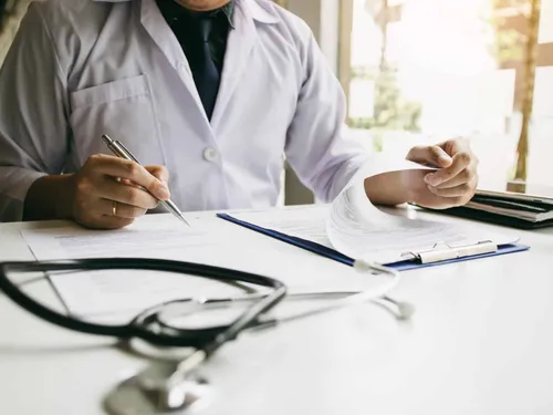 Hausse des cotisations de mutuelles : une taxation pour restituer l’argent ?