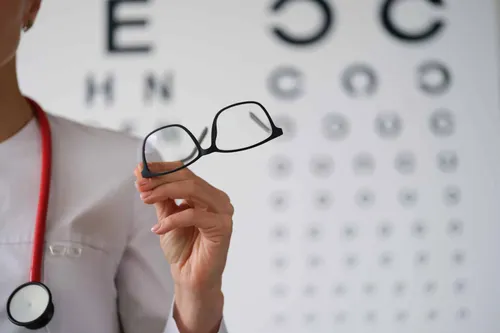 100% Santé : des dérives inquiétantes pointées en optique et audioprothèses