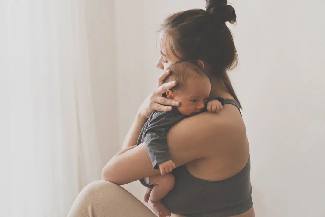 Post-partum : souffrances physiques et soins inadaptés