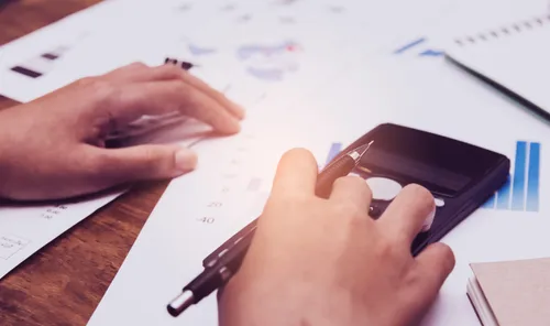 Fraude à l’assurance : pourquoi vos cotisations risquent de grimper en 2026 ?