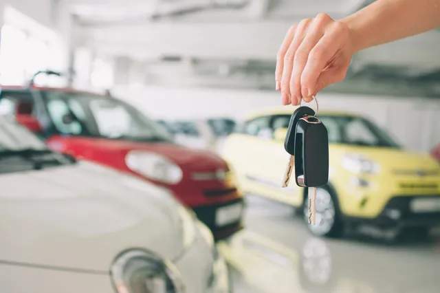 Marché auto en berne : comment cela impacte votre assurance auto ?